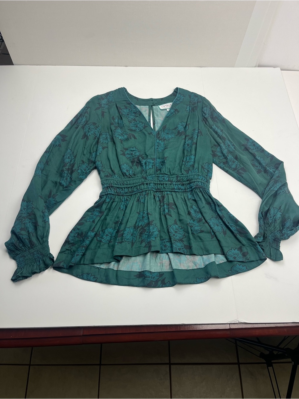 Omika Women's Small‎ Green Floral Peplum Long Sleeve Top 100% Viscose *FLAWED